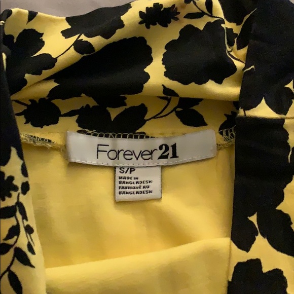 Skirt - Picture 2 of 2